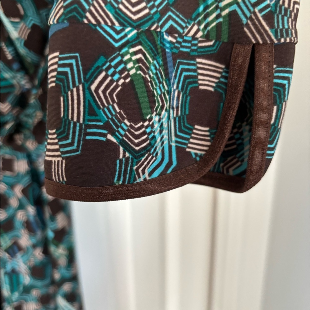 Blue A-line Wrap Dress with V-neck and 3/4 Sleeves - Picture 3 of 4
